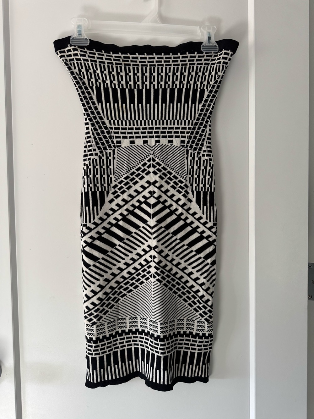 Bebe Black & White Sculpt Knit Bodycon Midi Dress Size S Gold Zip
